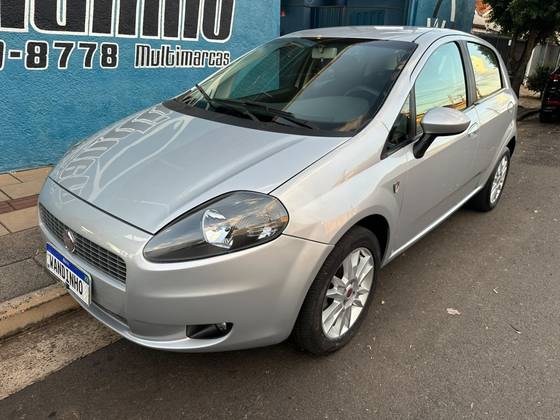 FIAT PUNTO 1.4 ATTRACTIVE 8V FLEX 4P MANUAL FIAT PUNTO 1.4 ATTRACTIVE 8V FLEX 4P MANUAL
